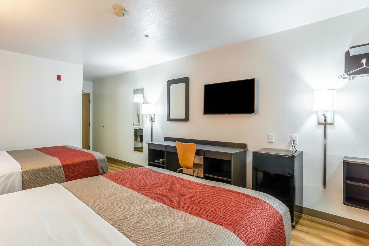Motel 6-Barkeyville, PA Eksteriør bilde
