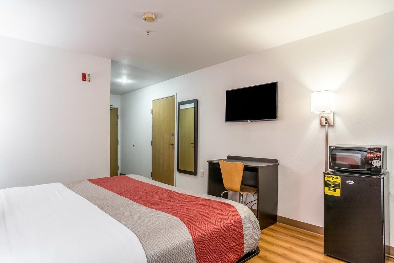 Motel 6-Barkeyville, PA Eksteriør bilde