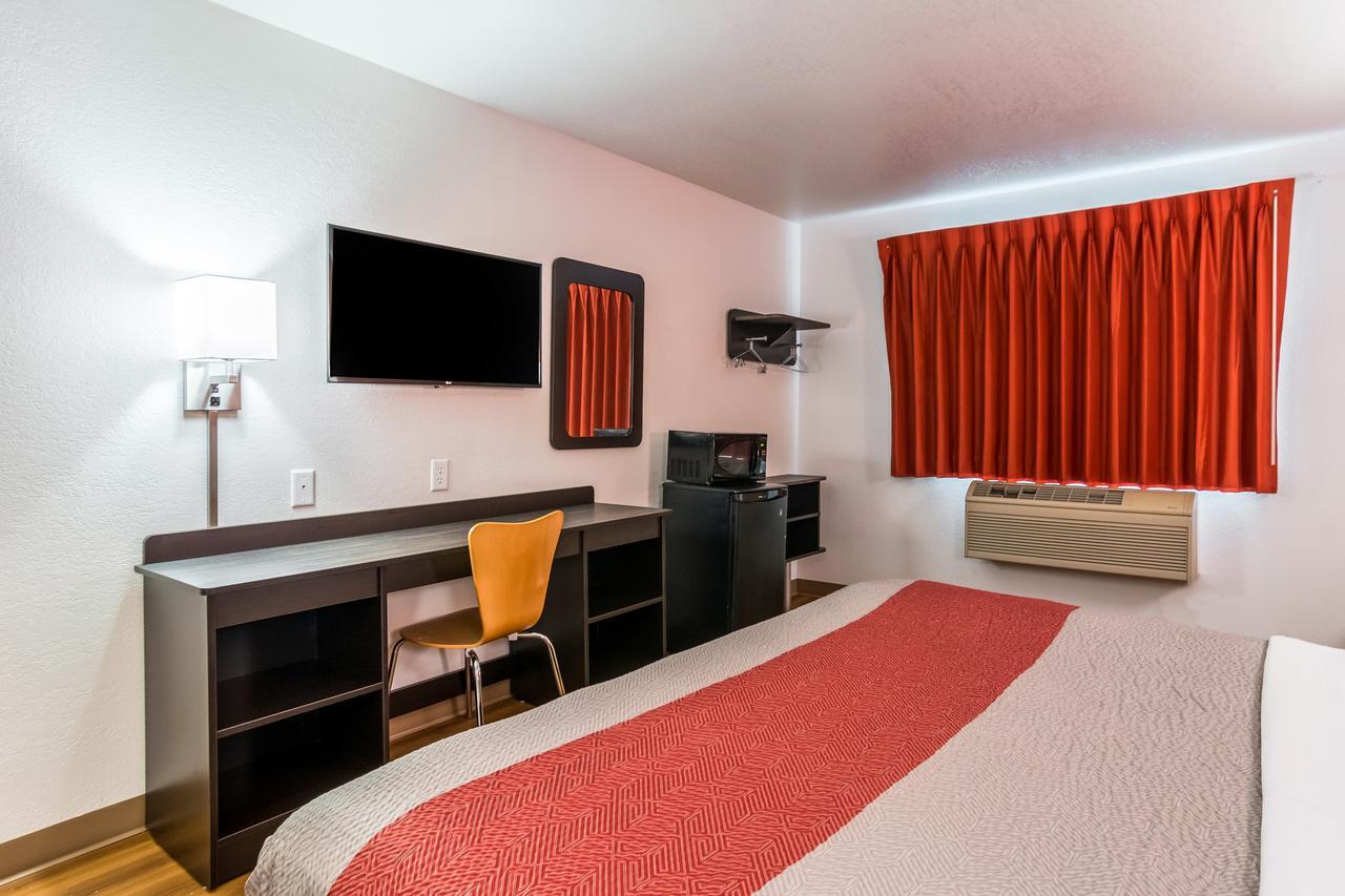 Motel 6-Barkeyville, PA Eksteriør bilde
