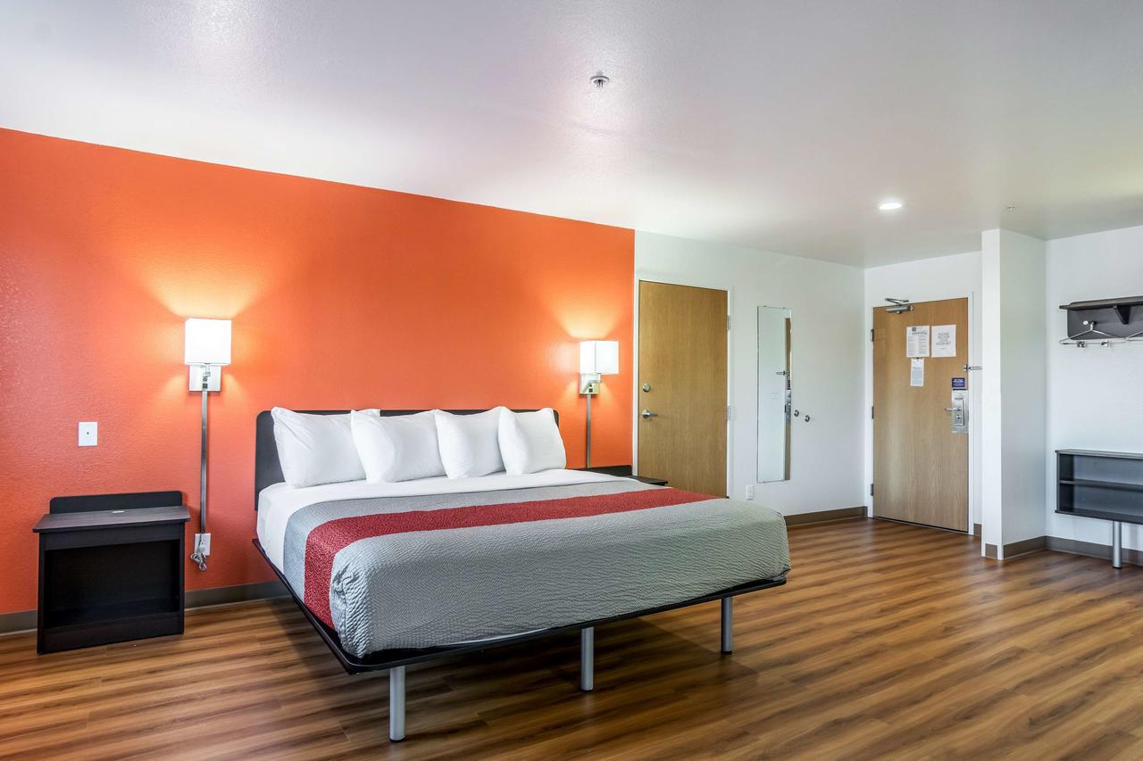Motel 6-Barkeyville, PA Eksteriør bilde