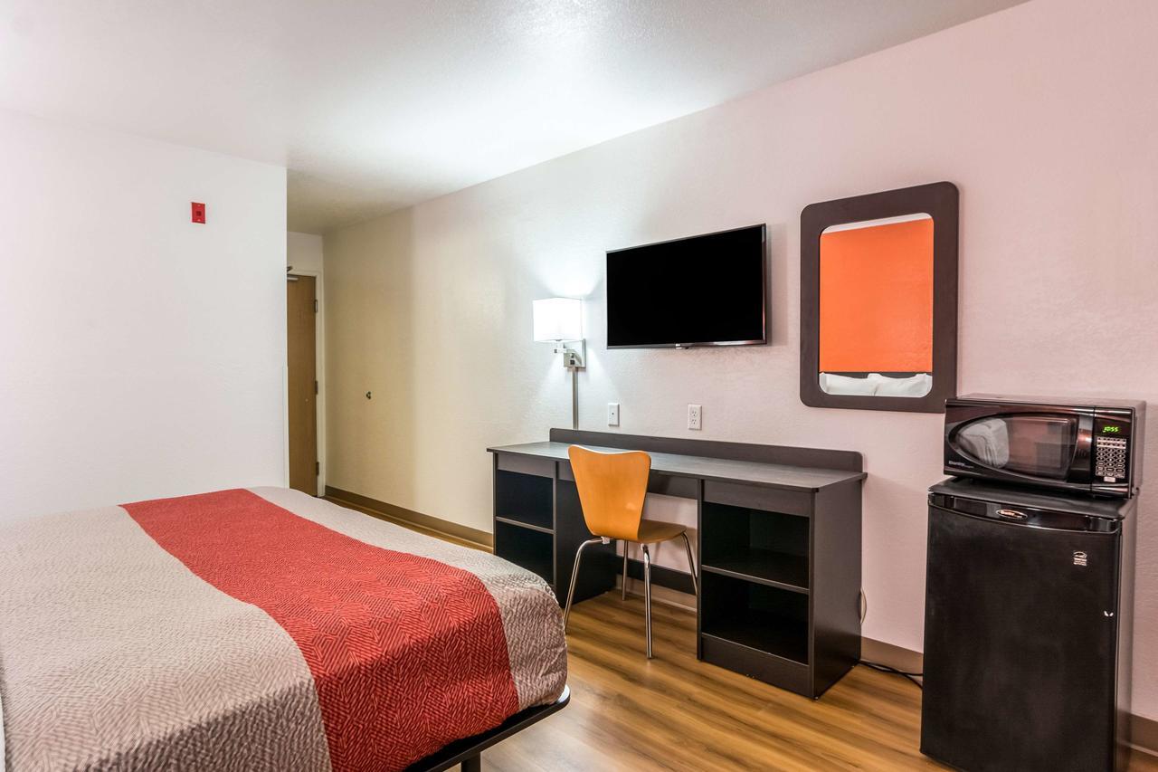 Motel 6-Barkeyville, PA Eksteriør bilde